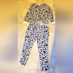 Leopard lounge wear pant set